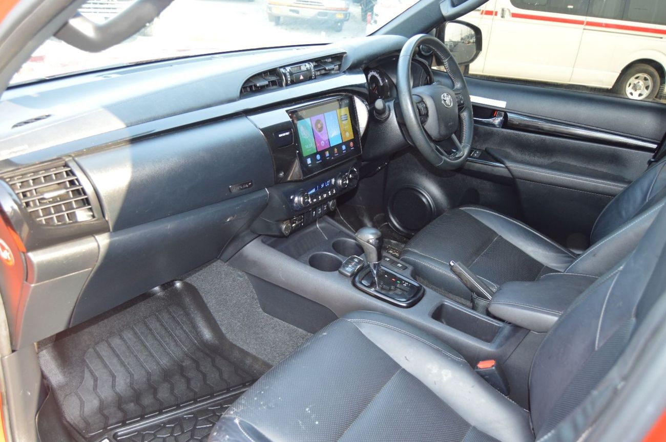 تويوتا هيلوكس ROGUE Full option