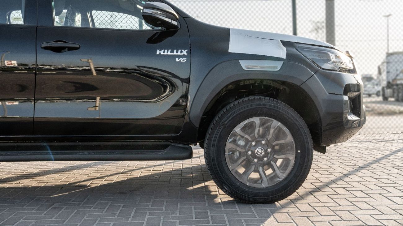 Toyota Hilux ADVENTURE 2026 Toyota Hilux Adventure 4.0L AT Petrol (Black-Black)