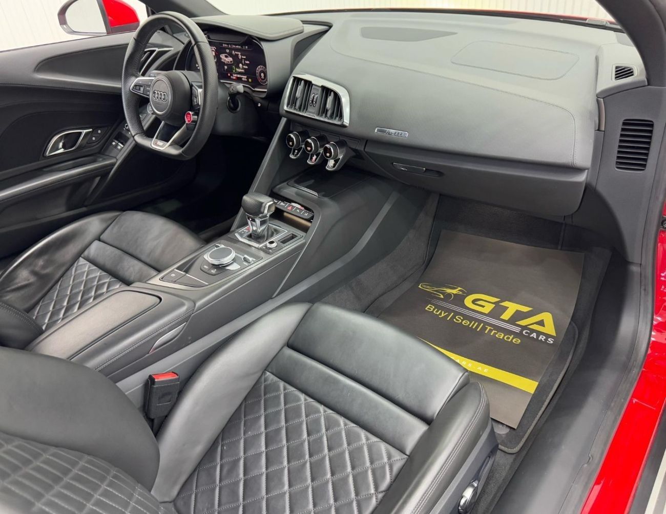 Audi R8 Spyder Std 5.2L 2018 Audi R8 V10, Warranty, Audi Service Package, 1 Of 999, Very Low Kms, GCC