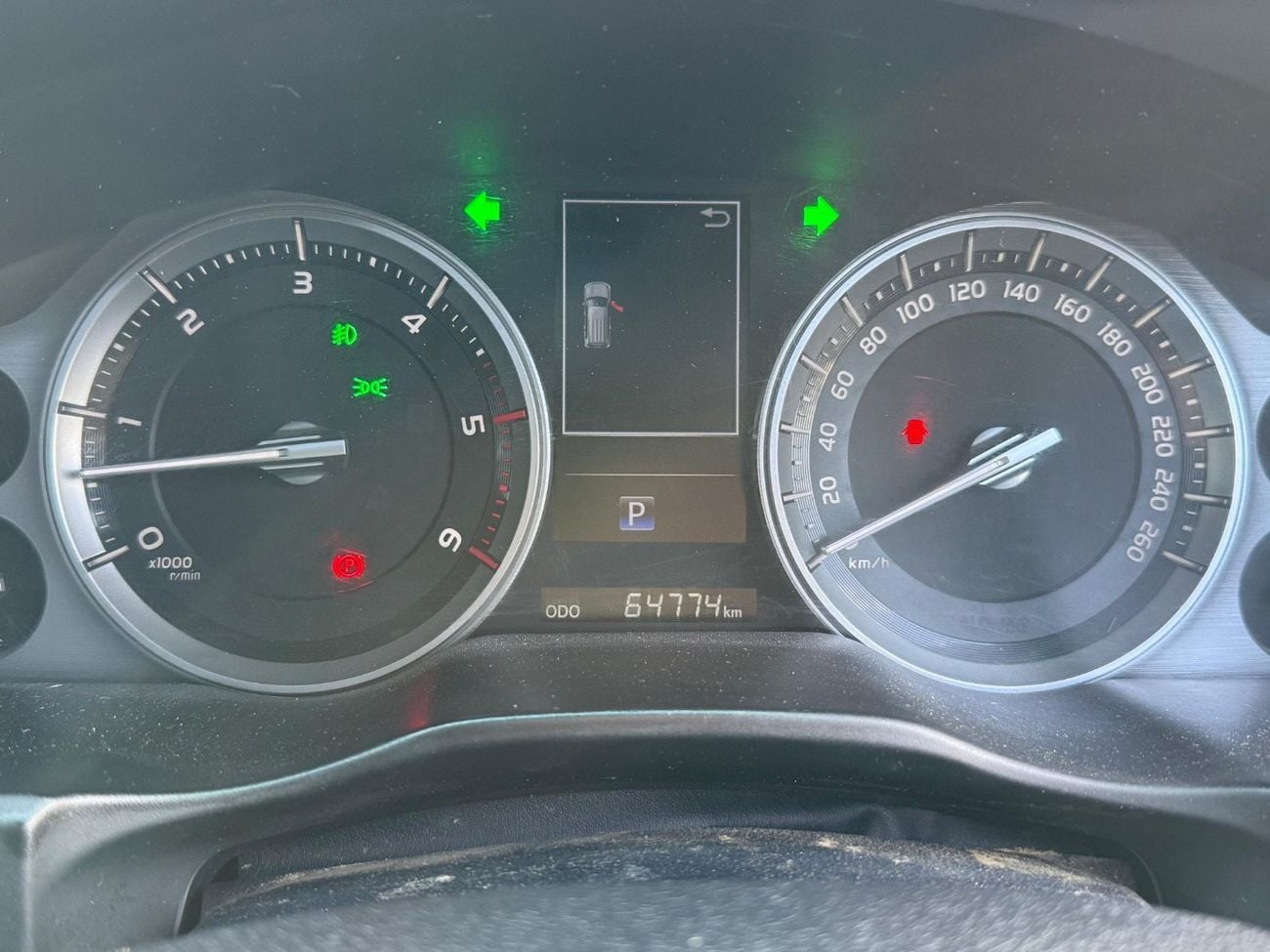 Toyota Land Cruiser 200 Series VX update to Sahara shape