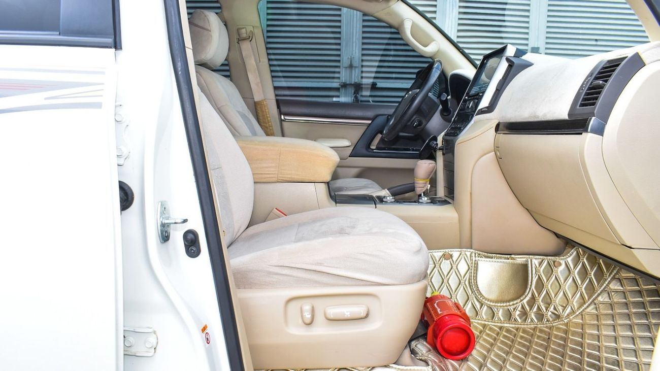 Toyota Land Cruiser GXR Toyota Land Cruiser Grand Touring / 2019 / GCC