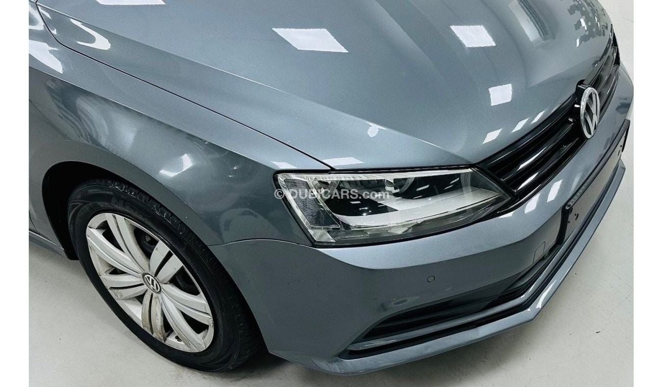 Volkswagen Jetta Trendline S GCC .. Perfect Condition .. 1,6 L ..