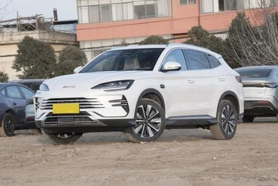 BYD Song Plus 112km Plug in Hybrid Premium