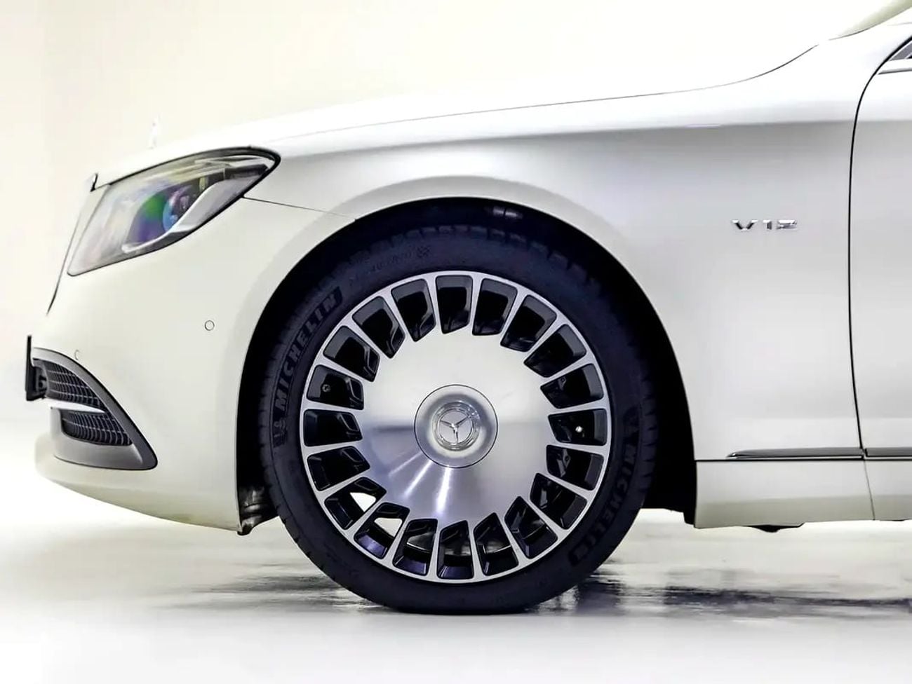 مرسيدس مايباخ S650 مايباخ Mercedes Benz | Maybach | S650 | GCC Specs | V12 Luxury Sedan