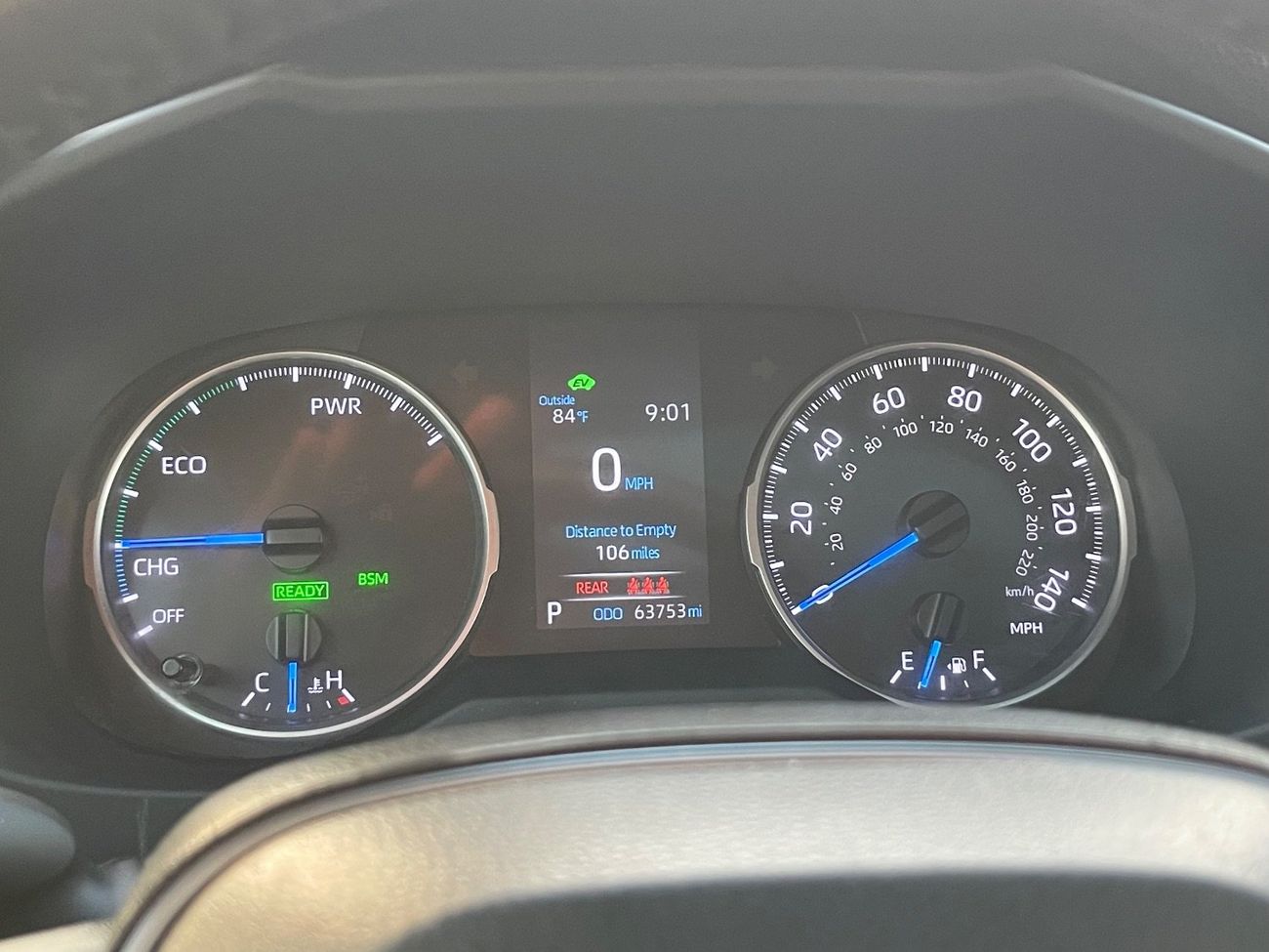 تويوتا راف ٤ XLE 2.5L