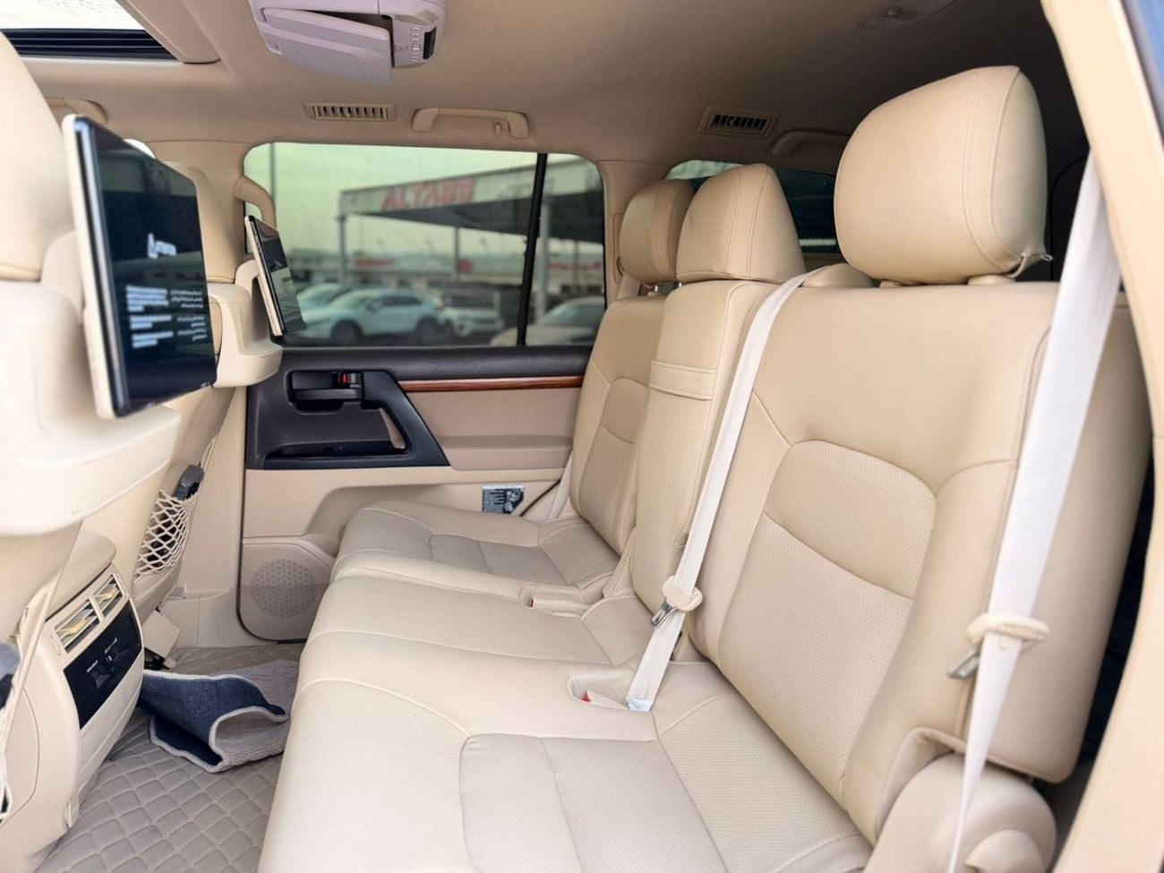 Toyota Land Cruiser GXR 4.6L