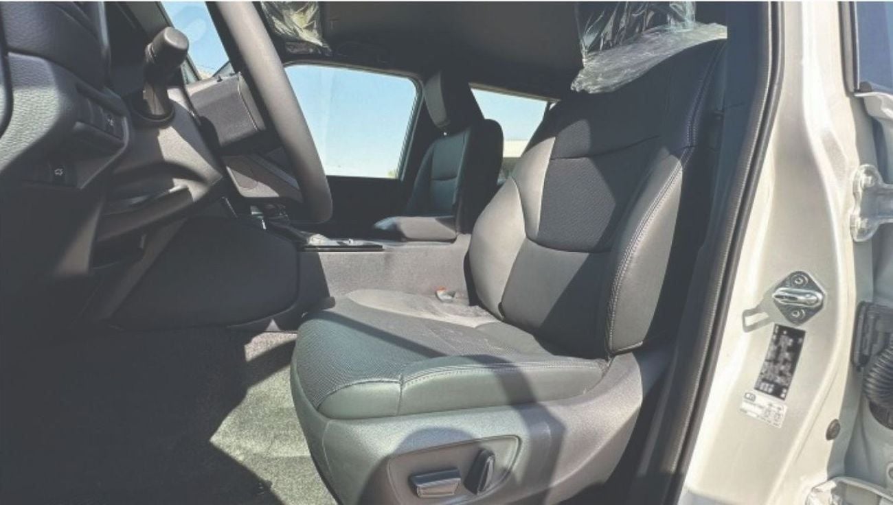 تويوتا برادو GXR 2.7L Petrol Limited 6A/T 2025