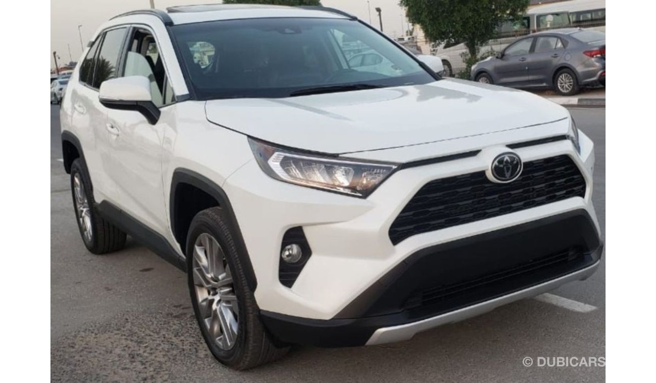 Toyota RAV4 2019 XLE with Sunroof and Leather Seats