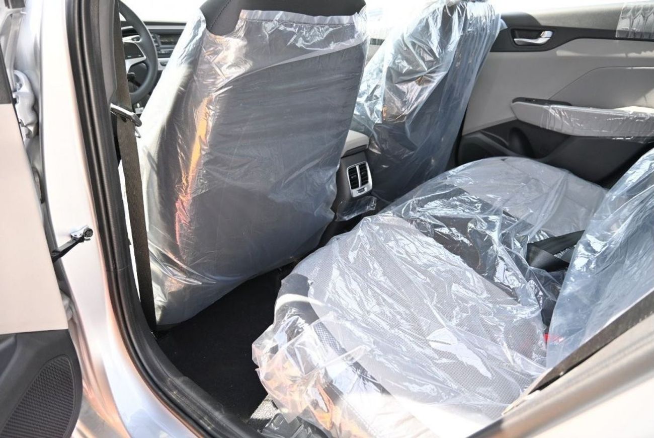 Hyundai Accent Hyundai Accent 1.6L Petrol, Sedan, FWD, 4 Doors, Color Silver, Model 2023