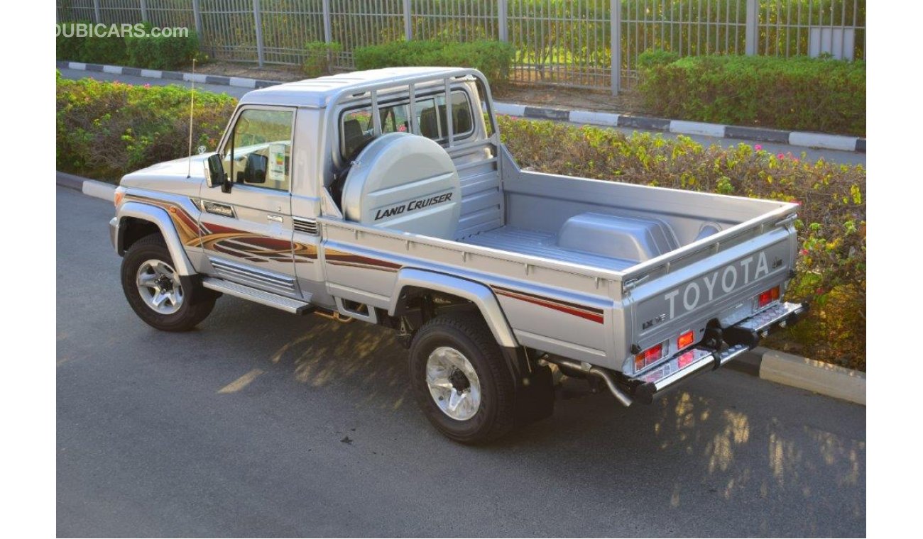 تويوتا لاند كروزر بيك آب 79 SINGLE CAB LX-V V6 4.0L PETROL  4WD MANUAL TRANSMISSION