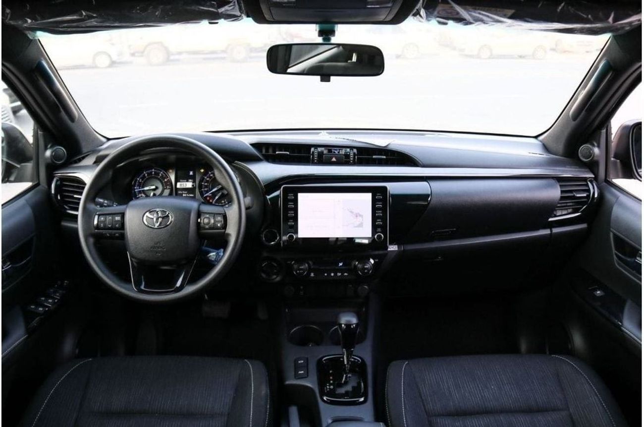 تويوتا هيلوكس متوفر ألوان مختلفة تويوتا هايلكس ADVENTURE 2024 بسعر جيد جدا