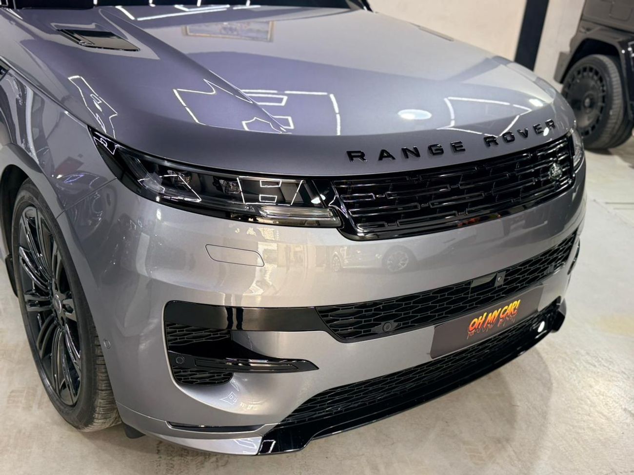 لاند روفر رينج روفر سبورت P400 DYNAMIC HSE 2025