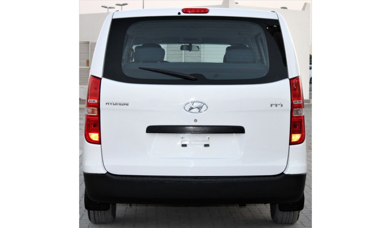 Hyundai H-1 Hyundai H1 2016 GCC in excellent condition without accidents, very clean from inside and outside