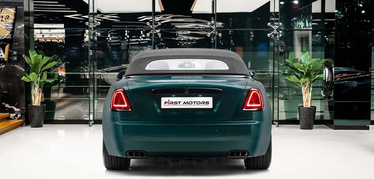 رولز رويس داون 6.6L V12 Twin-Turbocharged Engine