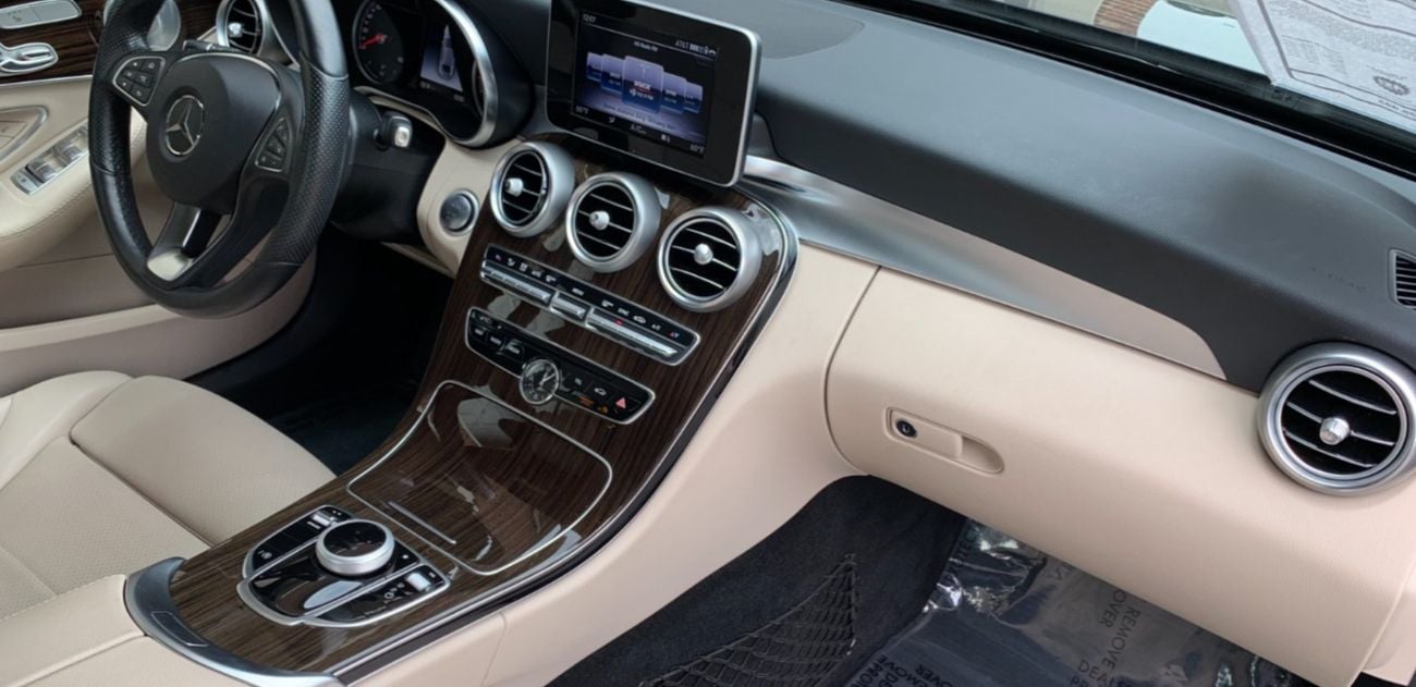 Mercedes-Benz C 300 Standard