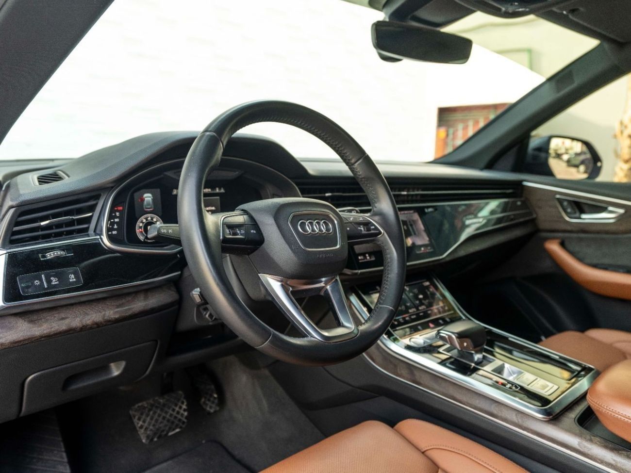 Audi Q8 55 TFSI quattro Luxury 3.0L (340 HP)