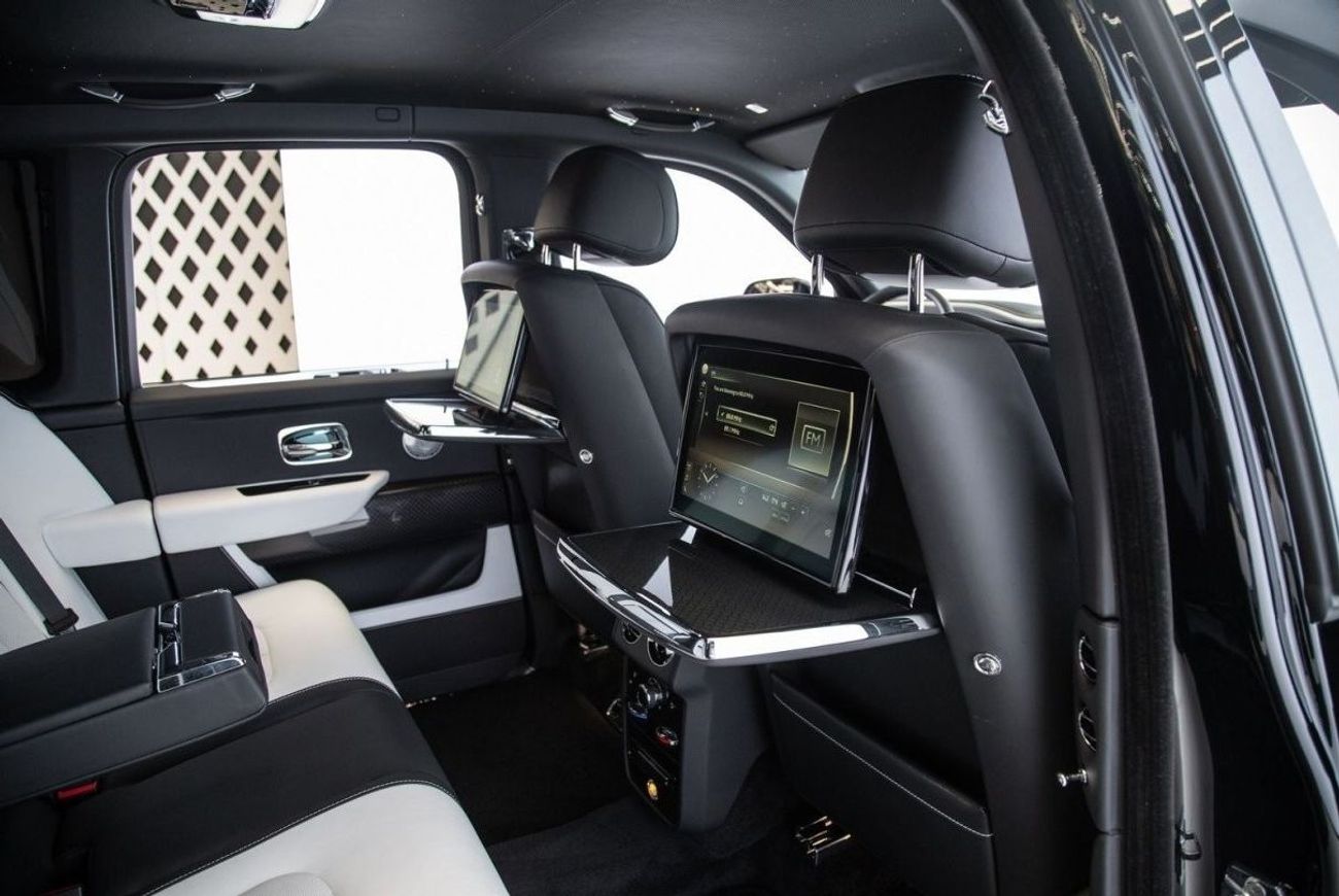 Rolls-Royce Cullinan Black Badge