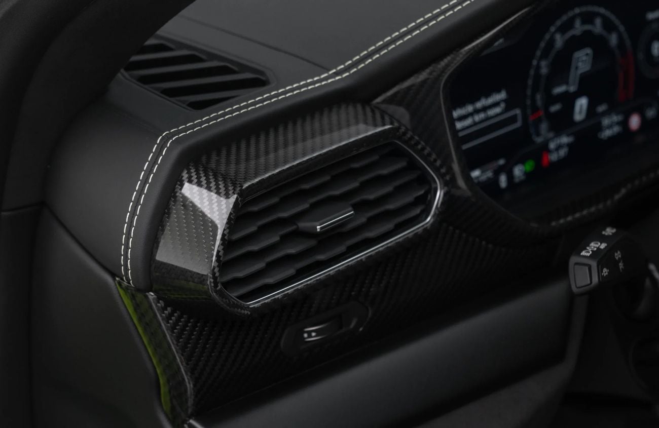 Lamborghini Urus 4.0L V8 Twin-Turbocharged Engine