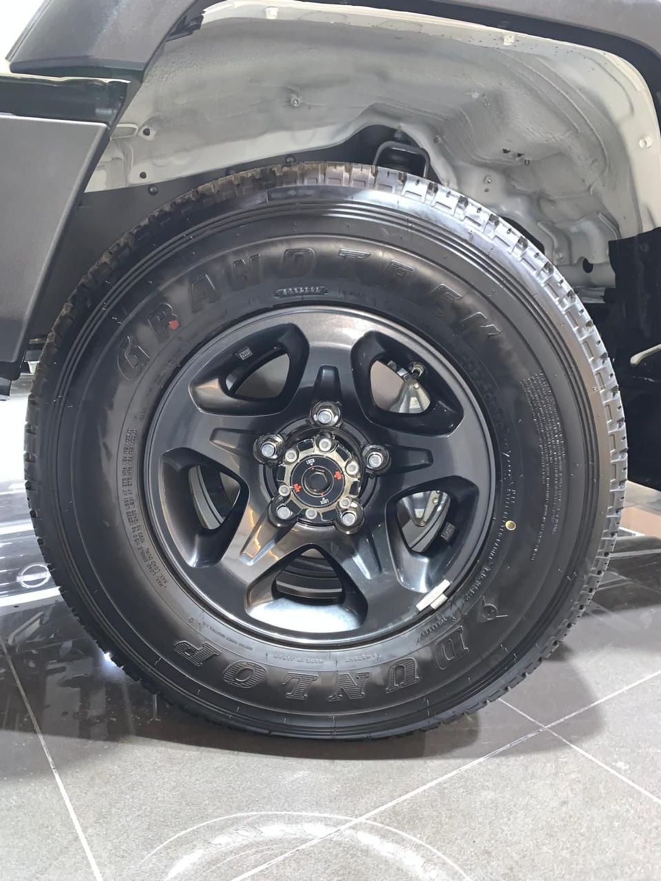 تويوتا لاند كروزر بيك آب LX 2.8L  DIESEL SINGLE CABIN