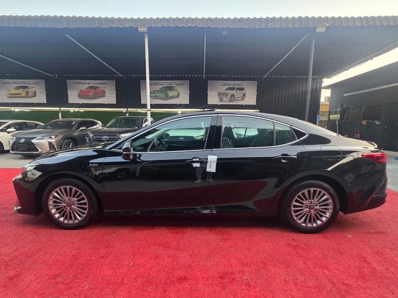 Toyota Camry GLE 2.5L Hybrid