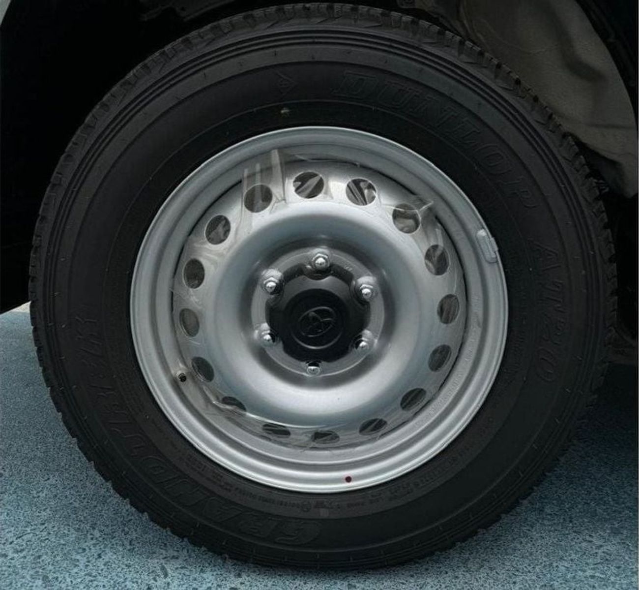 Toyota Hilux Toyota Hilux Basic 2.7 L Petrol 2024 Brand NEW!!! 4 WD