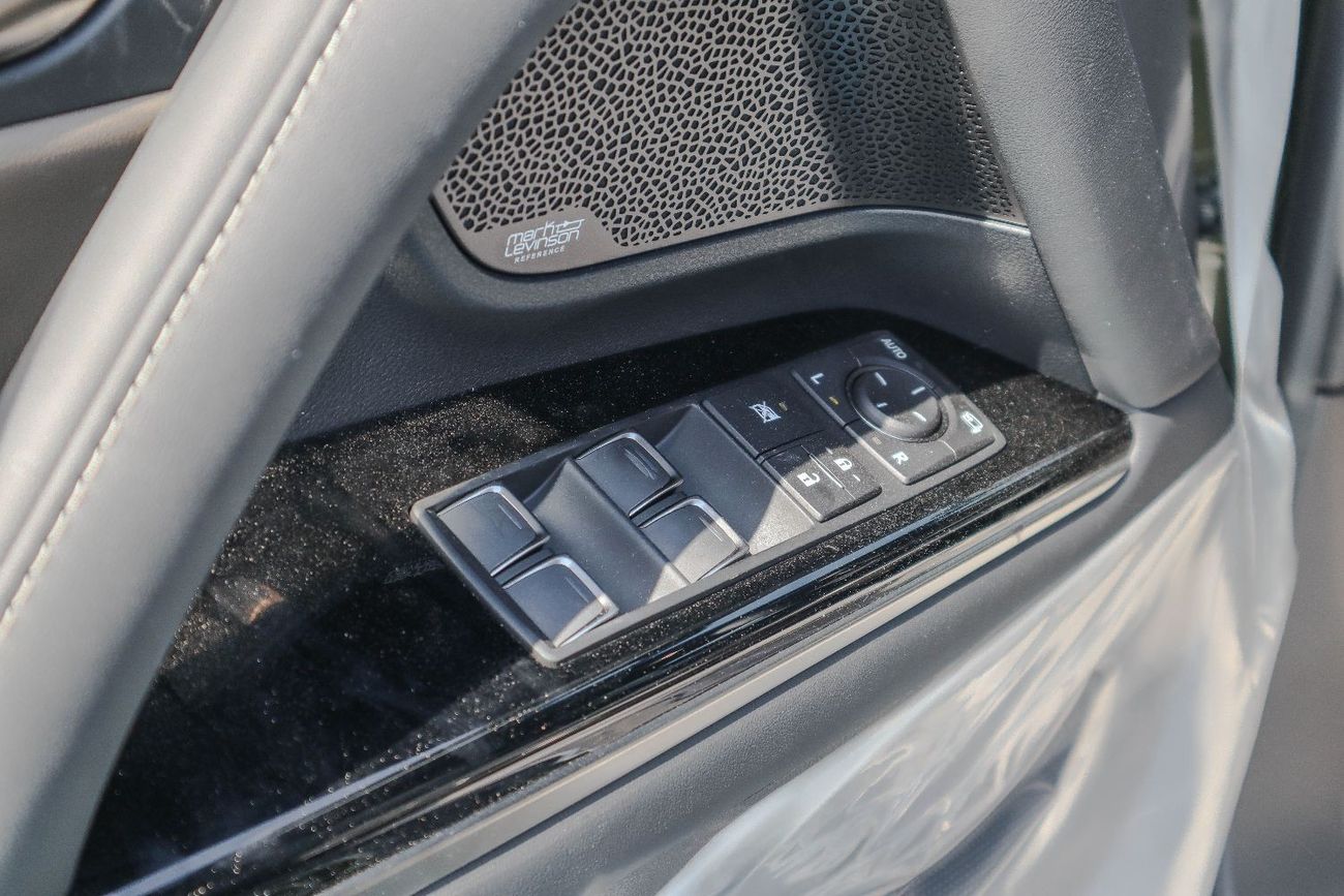 Lexus LX 600 2025 Lexus LX600 (3.5L Twin-Turbo V6, 4WD, Green Color SUV)