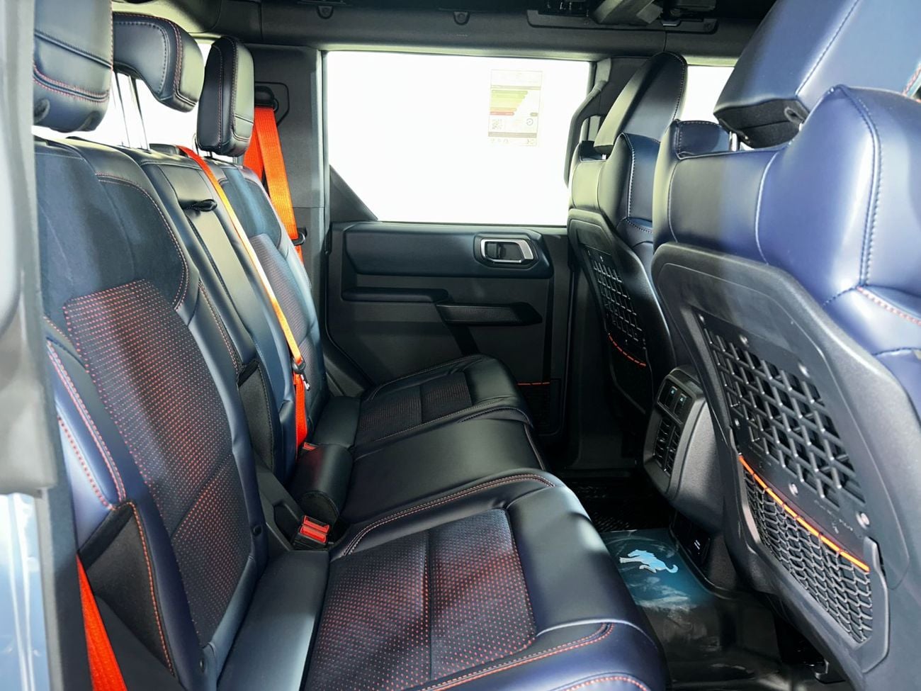 فورد برونكو RAPTOR /B4D4925 /AL TAYER MOTORS / AL QOUZ SHOWROOM