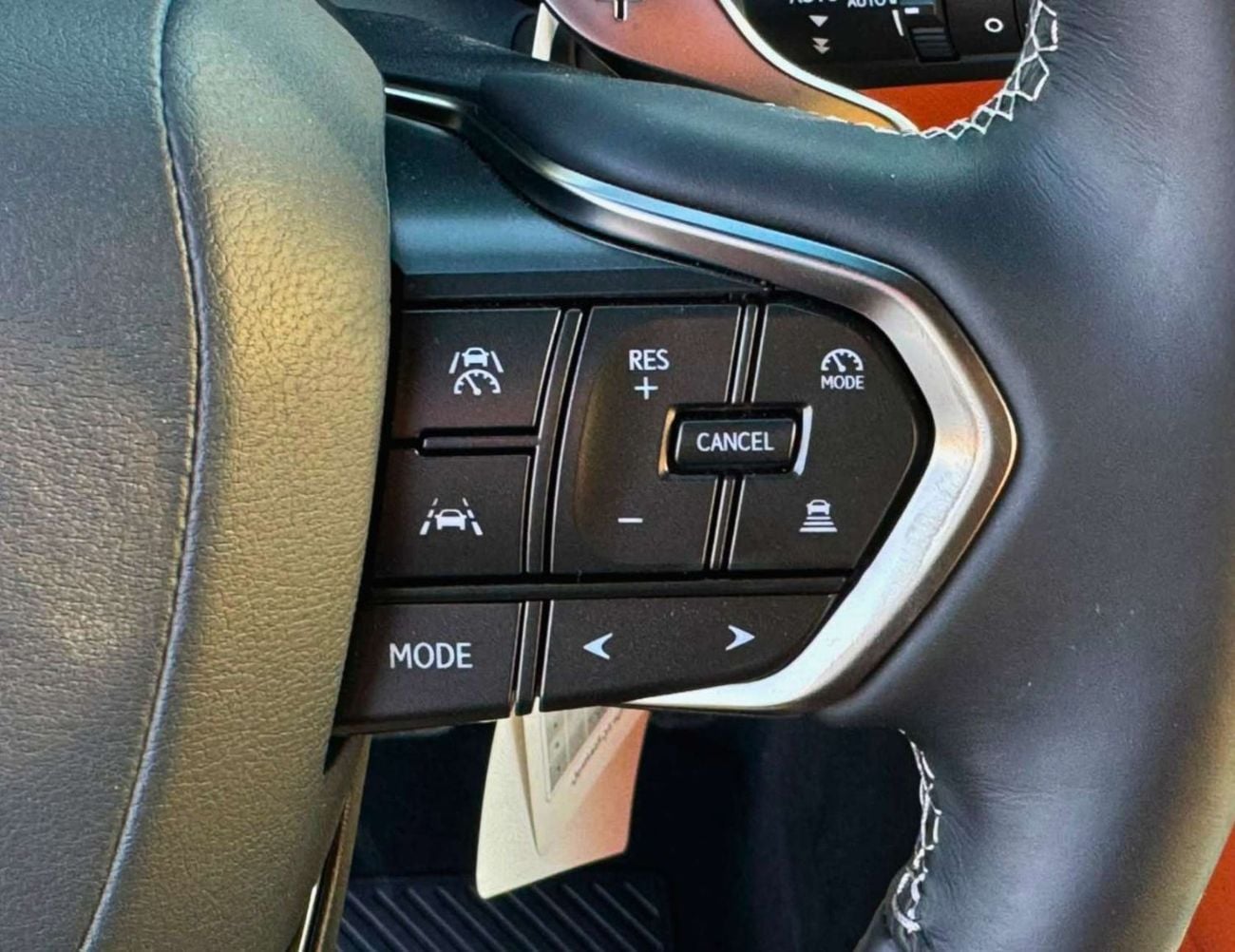 Lexus LX600 VIP 3.5L PETROL || RADAR | 360*CAMERA | LEATHER WITH PWR SEATS | SUNROOF | REAR ENTERTAINMENT SCREEN