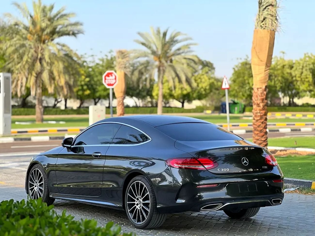 Mercedes Benz C300 C300 Coupe , GCC Specs