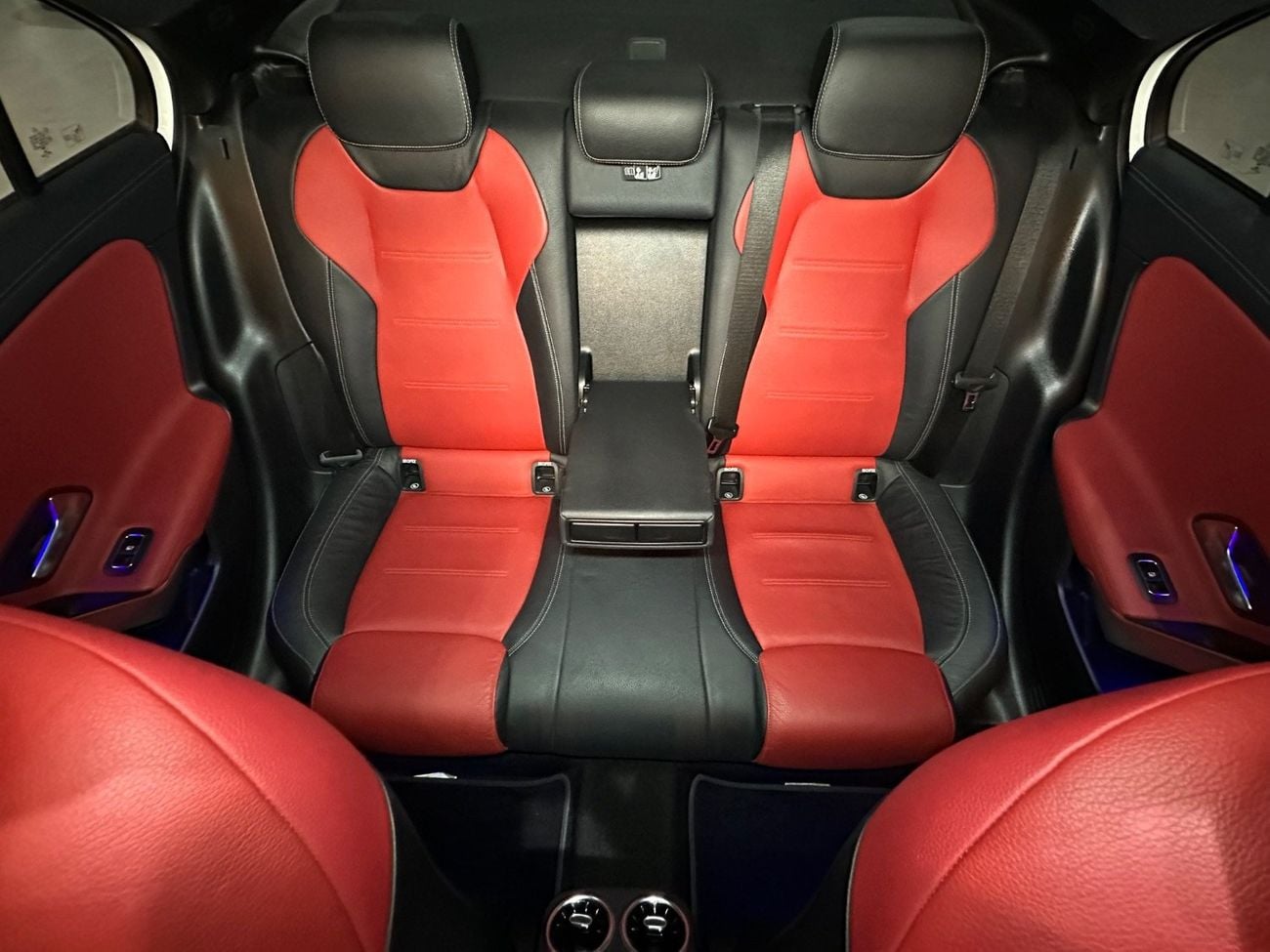 Mercedes-Benz A 35 AMG Premium 2.0L