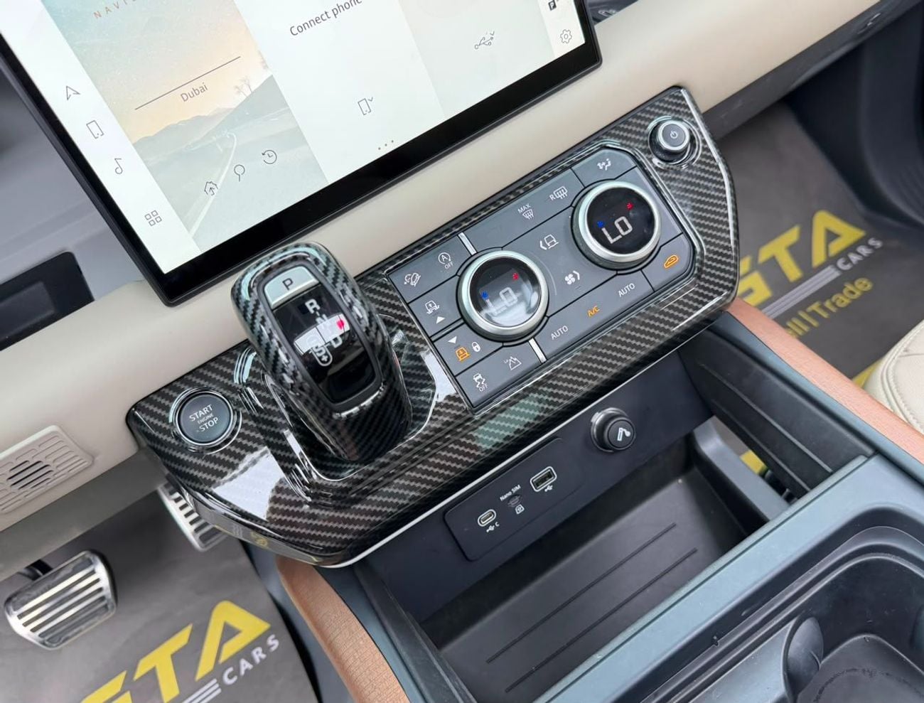 Land Rover Defender 110 X-DYNAMIC SE P300