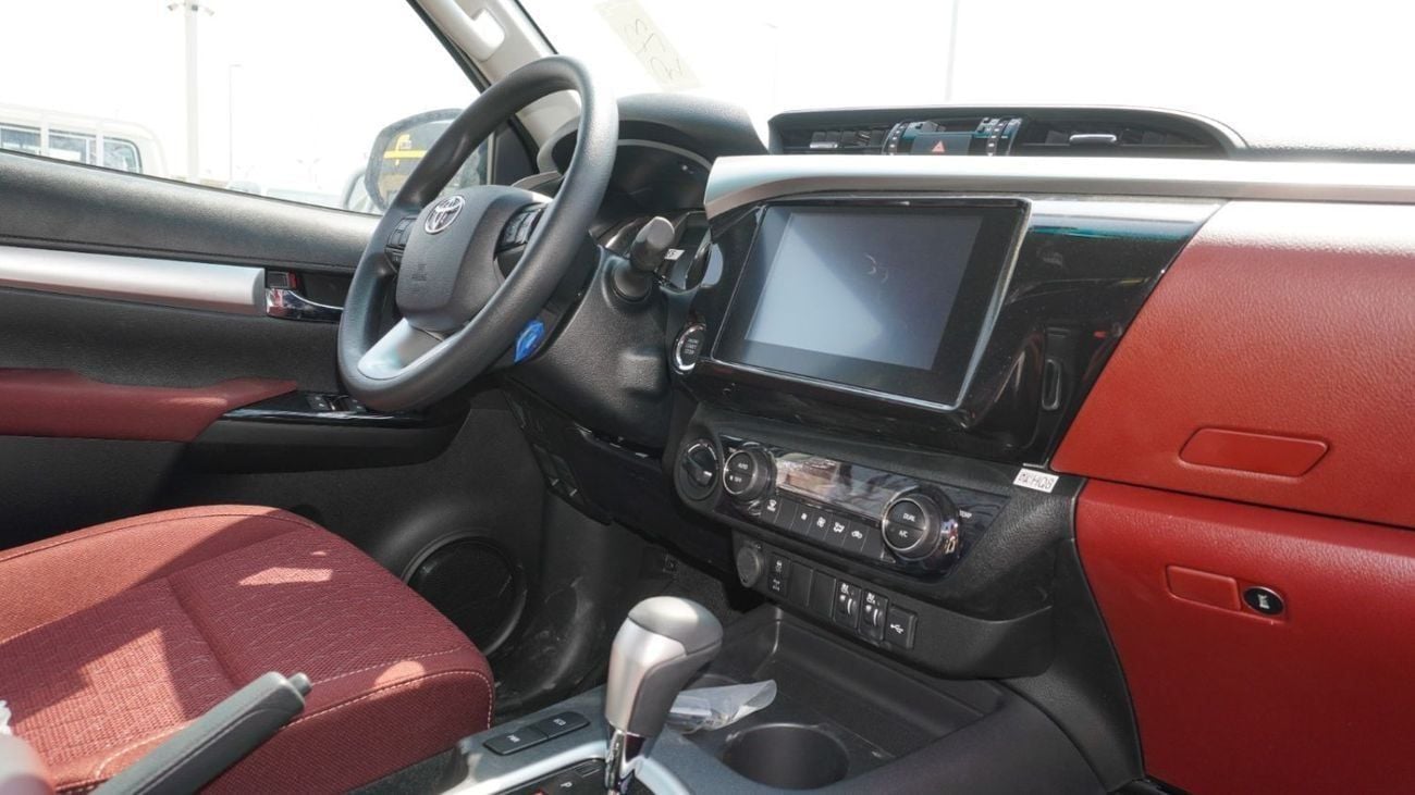 تويوتا هيلوكس GLS 2.7L AWD
