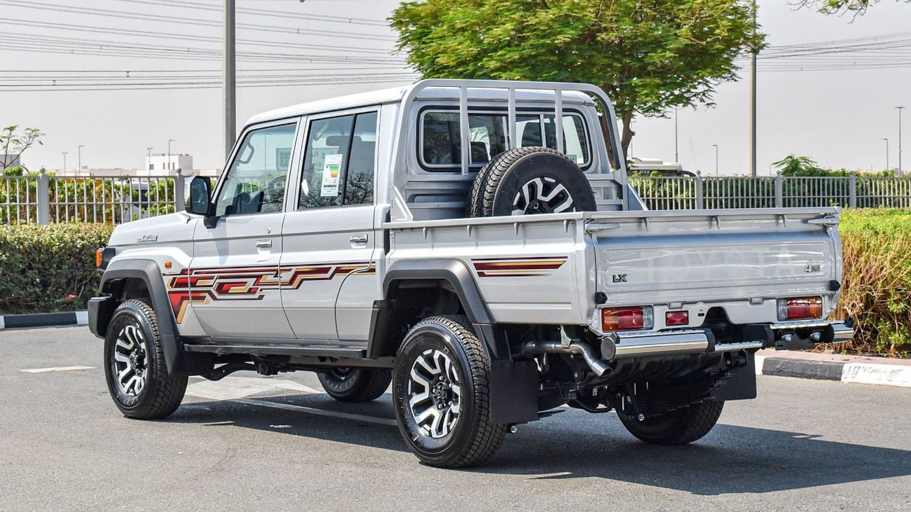 تويوتا لاند كروزر بيك آب ECTAGR011 – 2025 Toyota LC79 Double Cab Pick Up – High Options - 2.8L Diesel Auto – Silver