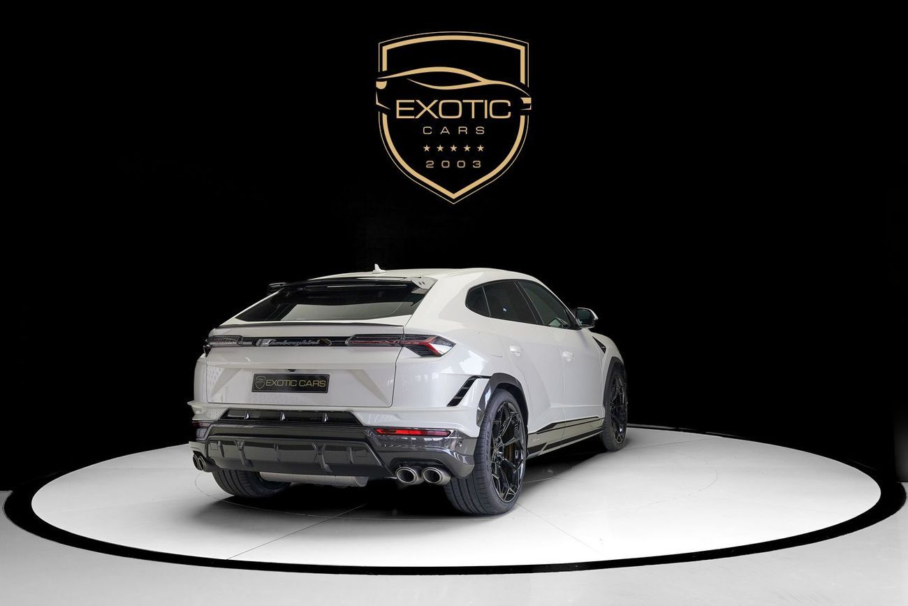 لامبورغيني اوروس 4.0T V8 Performante