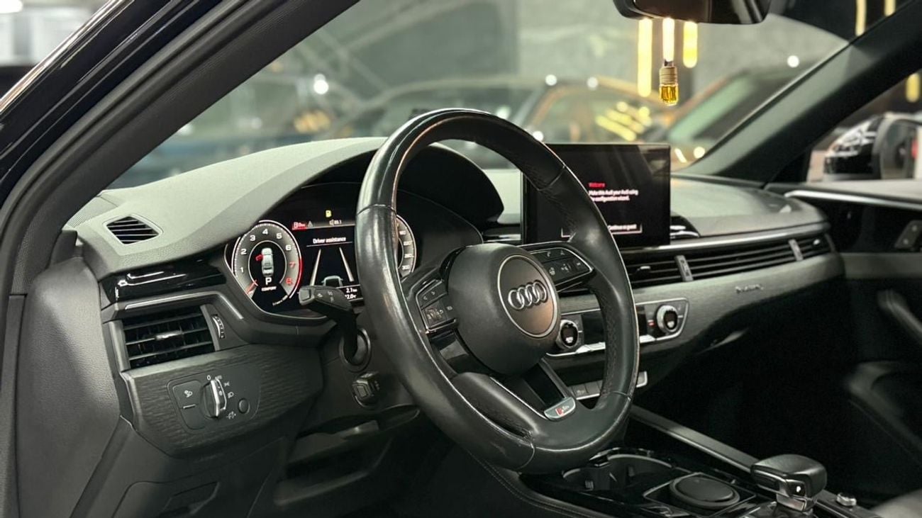 Audi A4 35 TFSI S Line 2.0L