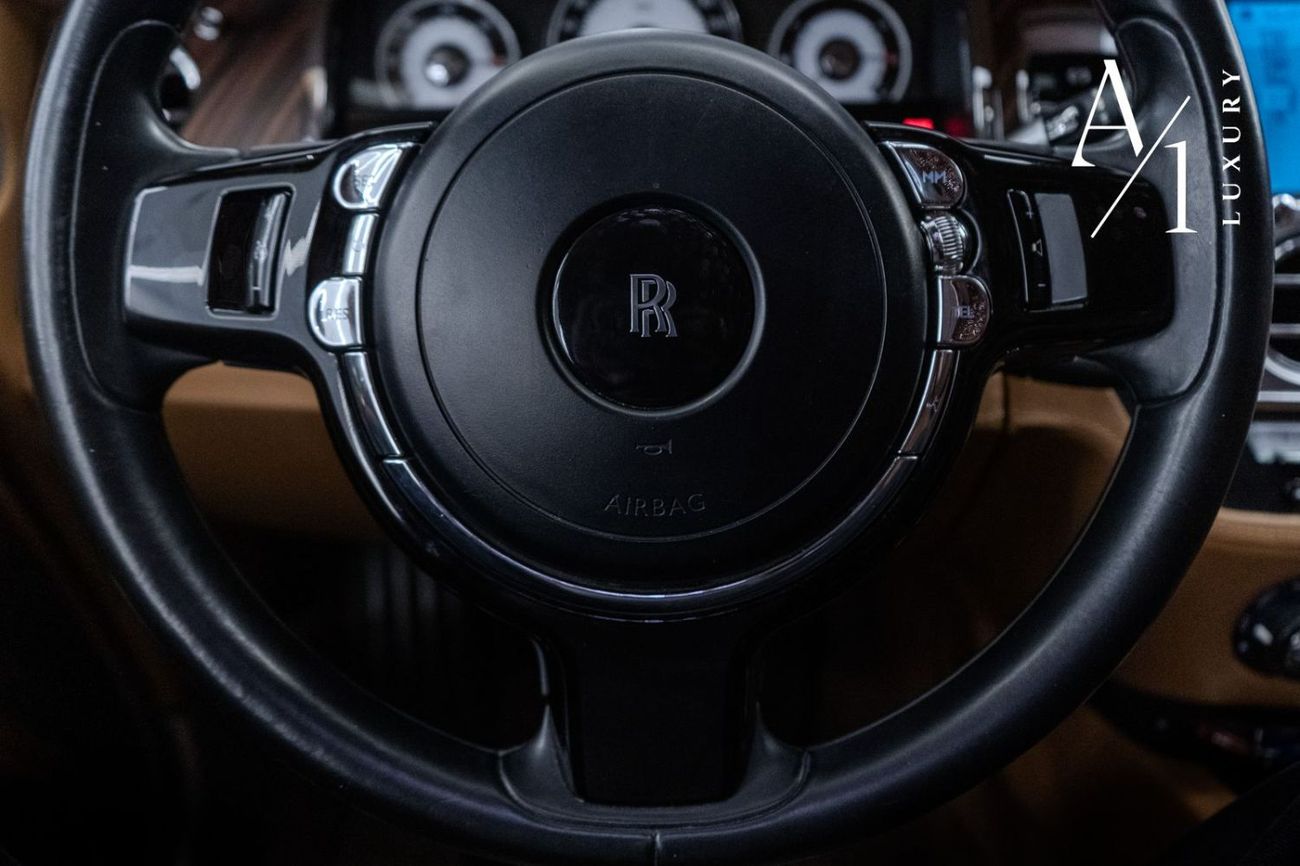 Rolls-Royce Wraith 2015 Rolls Royce Wraith, Full Service History, Starlight Roof, Excellent condition, GCC