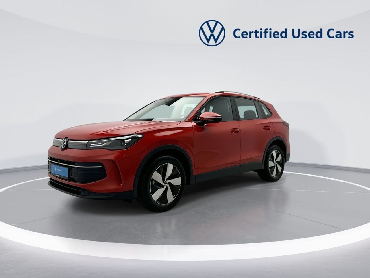 Volkswagen Tiguan Tiguan LIfe + fabric seats (REF#54467) - 28,100 AED SAVINGS from New Car
