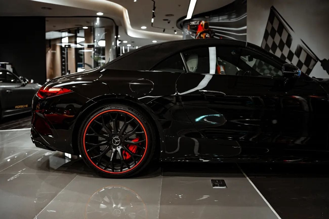 مرسيدس بنز SL 55 AMG SL 55 AMG 4Matic Plus - GCC Specs
