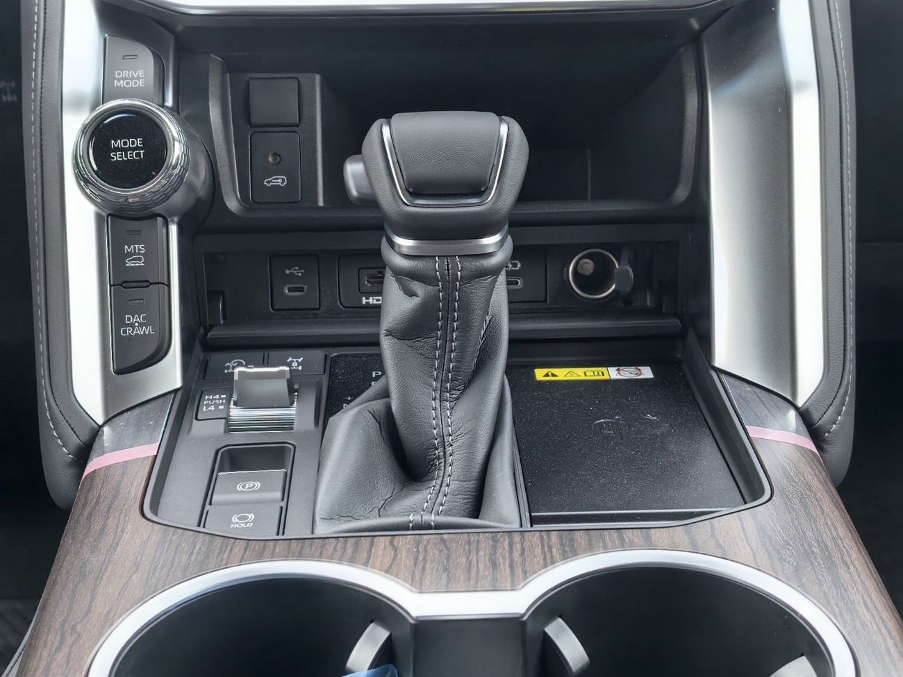 تويوتا لاند كروزر 2026 TOYOTA LAND CRUISER GXR 3.5L TWIN TURBO PETROL 5DOOR