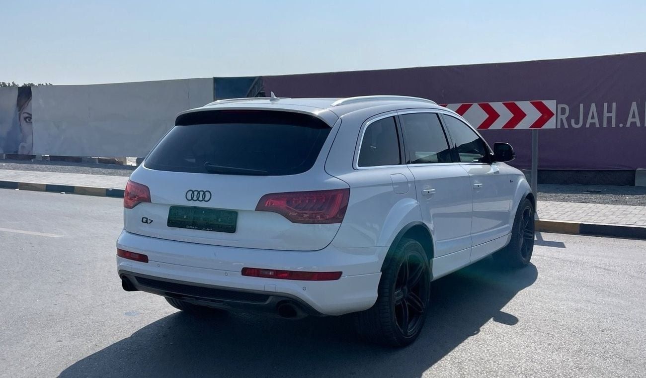 Audi Q7 خليجي. TFSI quattro Exclusive Sports Style Package 3.0L