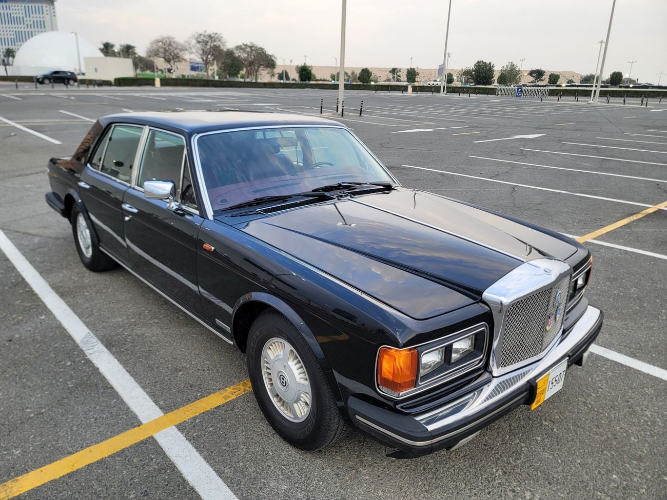 بنتلي إيت 4 door