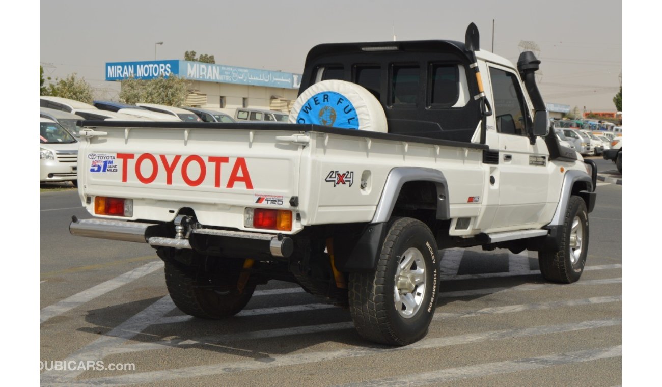 Toyota Land Cruiser Pick Up