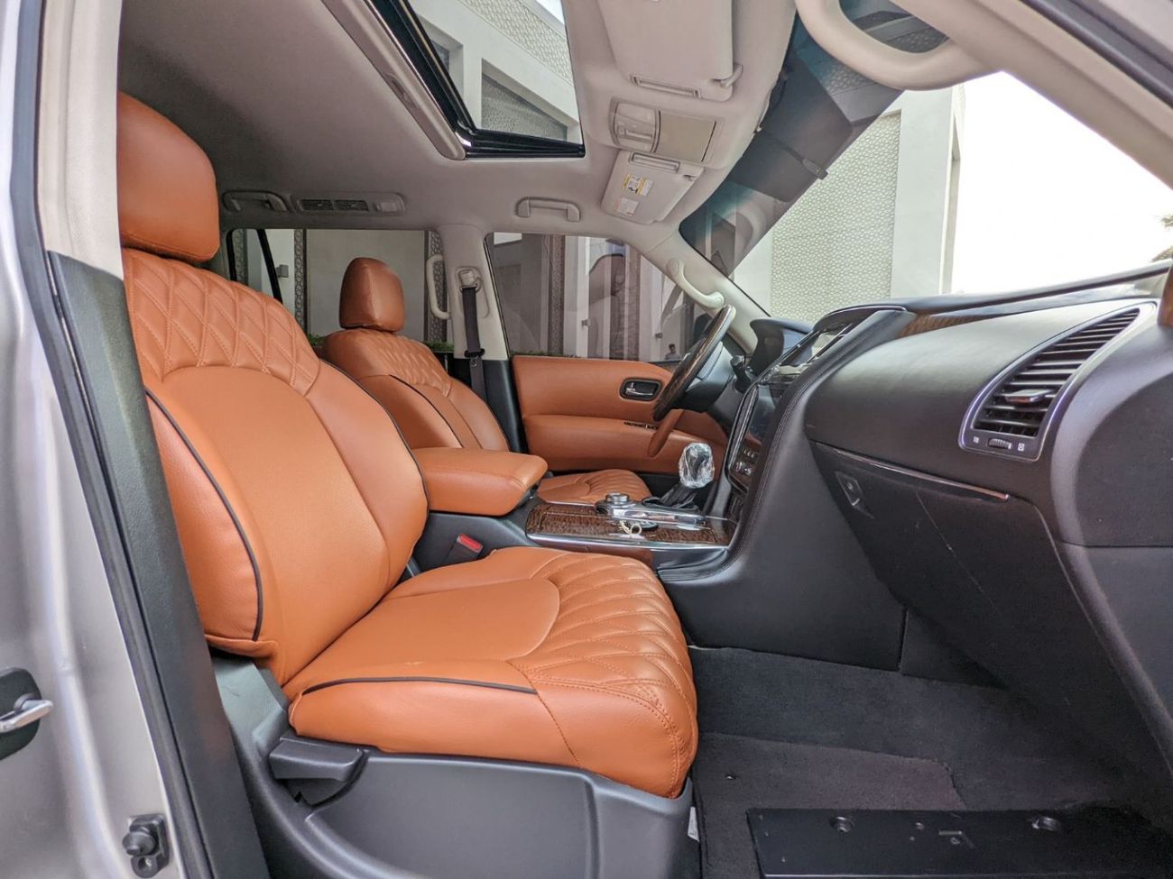 Nissan Patrol LEFT HAND FACLIFTED 2024 FULL OPTION