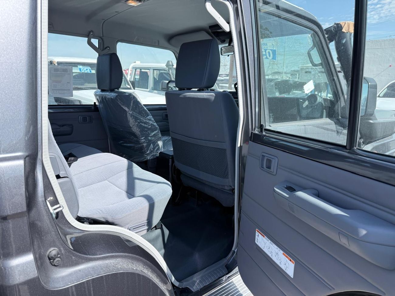 Toyota Land Cruiser Pick Up Toyota LC Pickup 4.0L 2025 AT DC Gray Petrol GCC