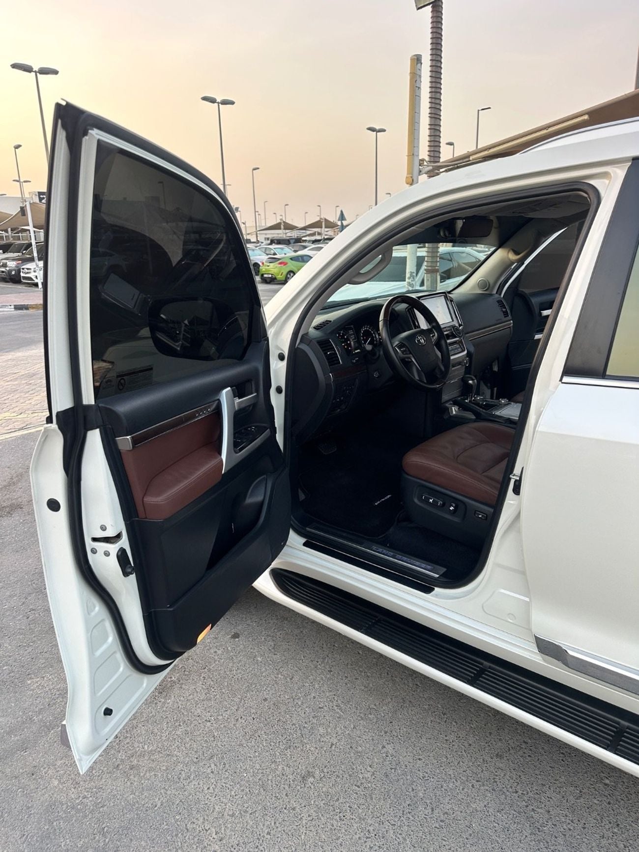 Toyota Land Cruiser VXR