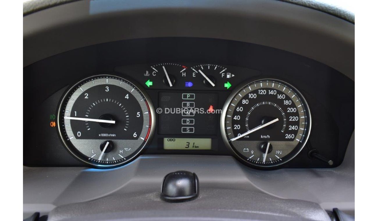 Toyota Land Cruiser 200 GXR V8 4.5L Diesel AT
