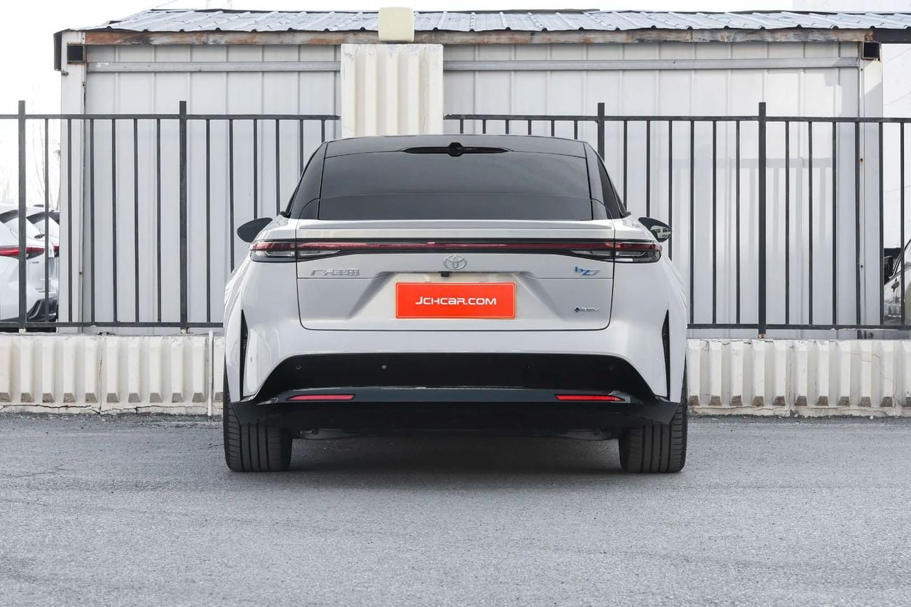 Toyota bZ7 pre order