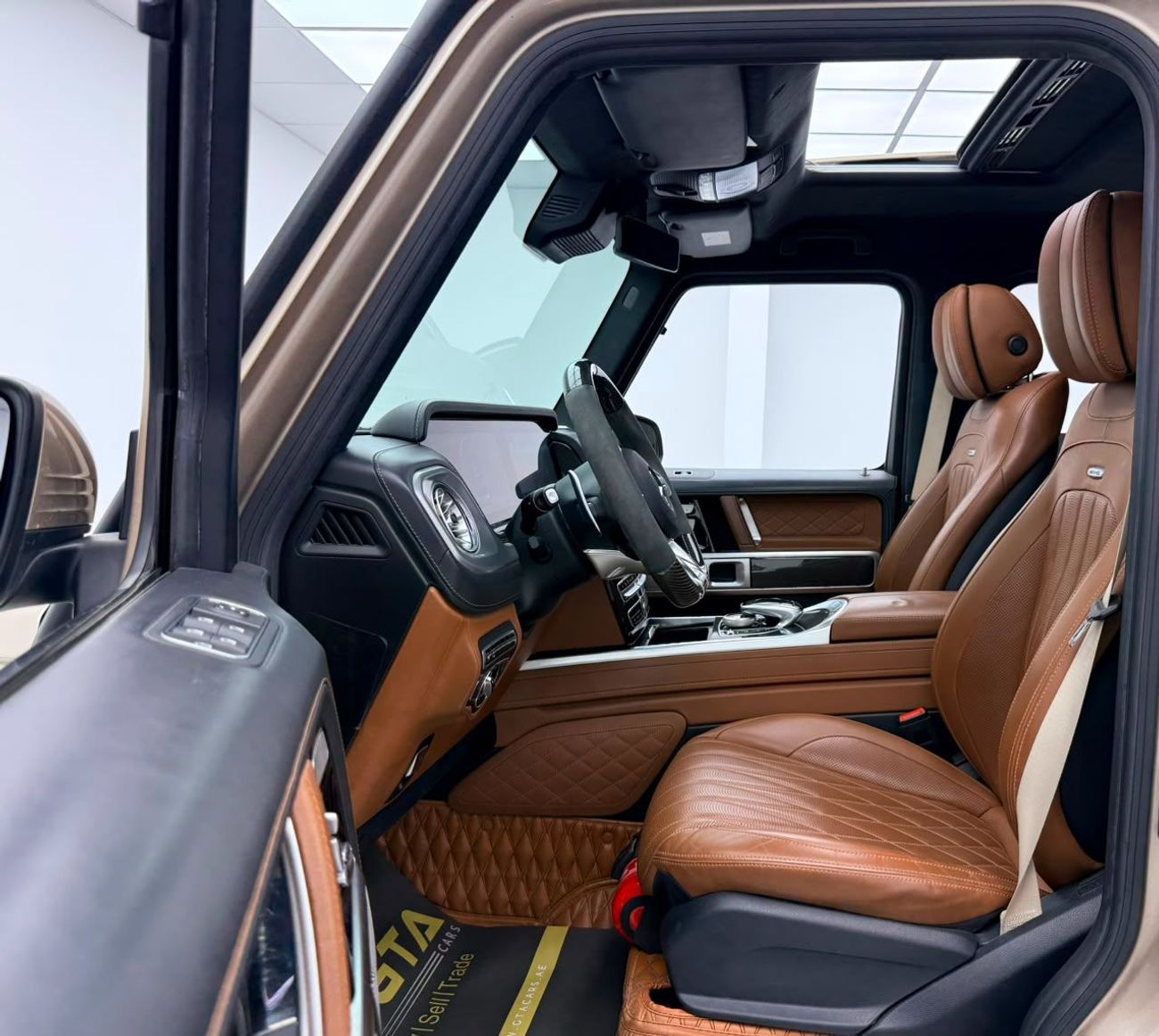Mercedes Benz G63 AMG STD 2020 Mercedes G63 AMG, Auto Guard Warranty, Full Mercedes Service History, GCC Specs.