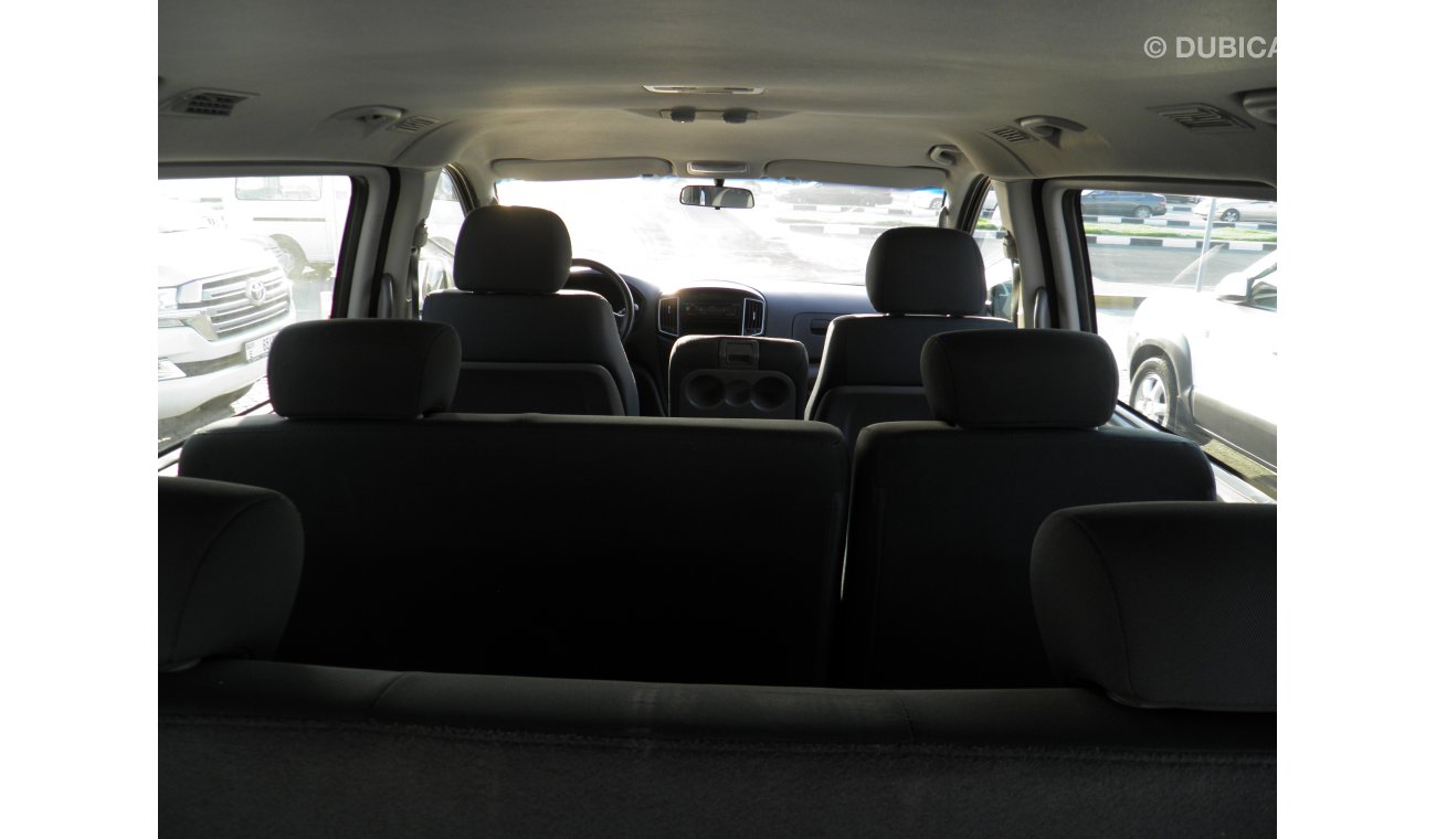 Hyundai H-1 2016 9 seats Ref# 282