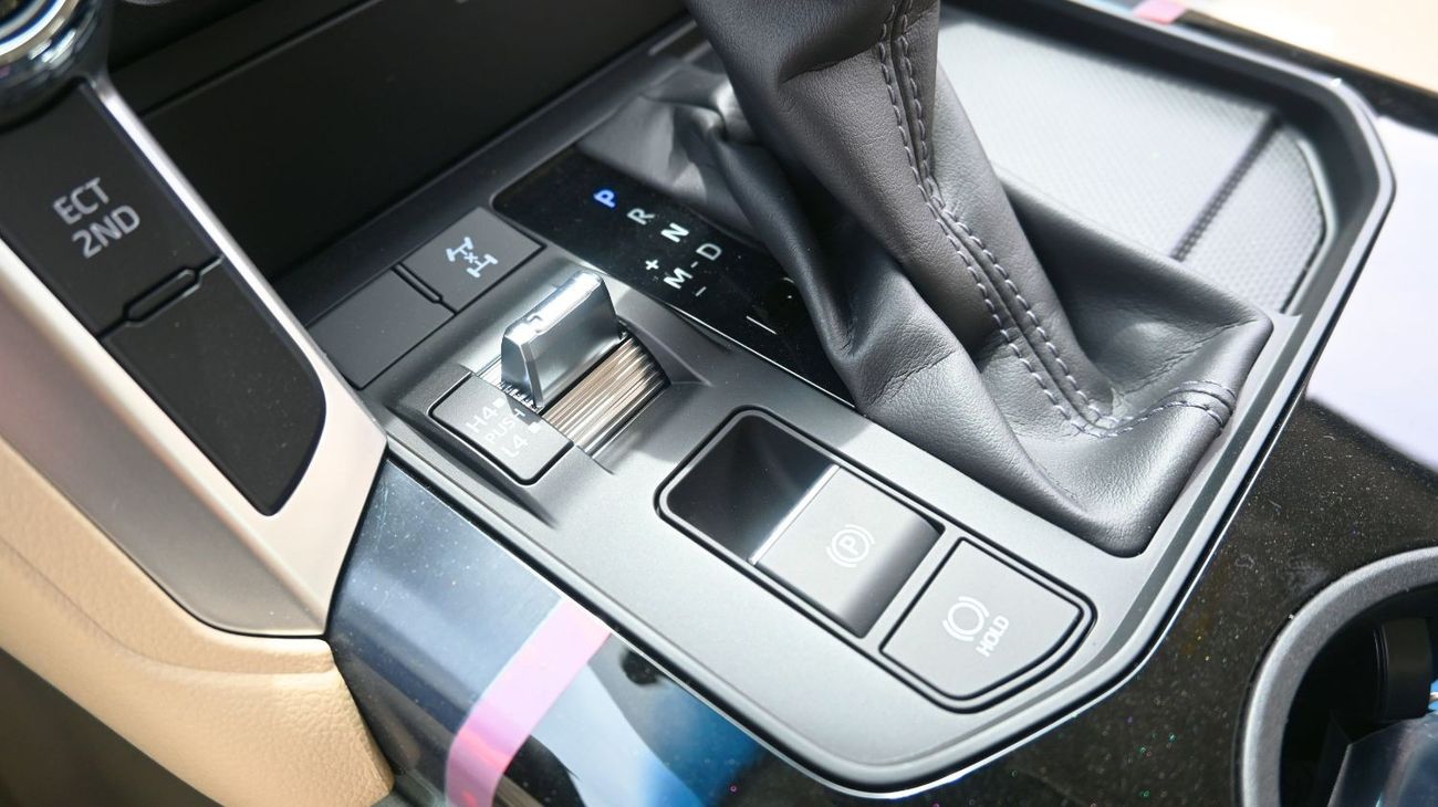 تويوتا لاند كروزر GX 3.3L TOYOTA LAND CRUISER 300 GX DIESEL 3.3L 2024